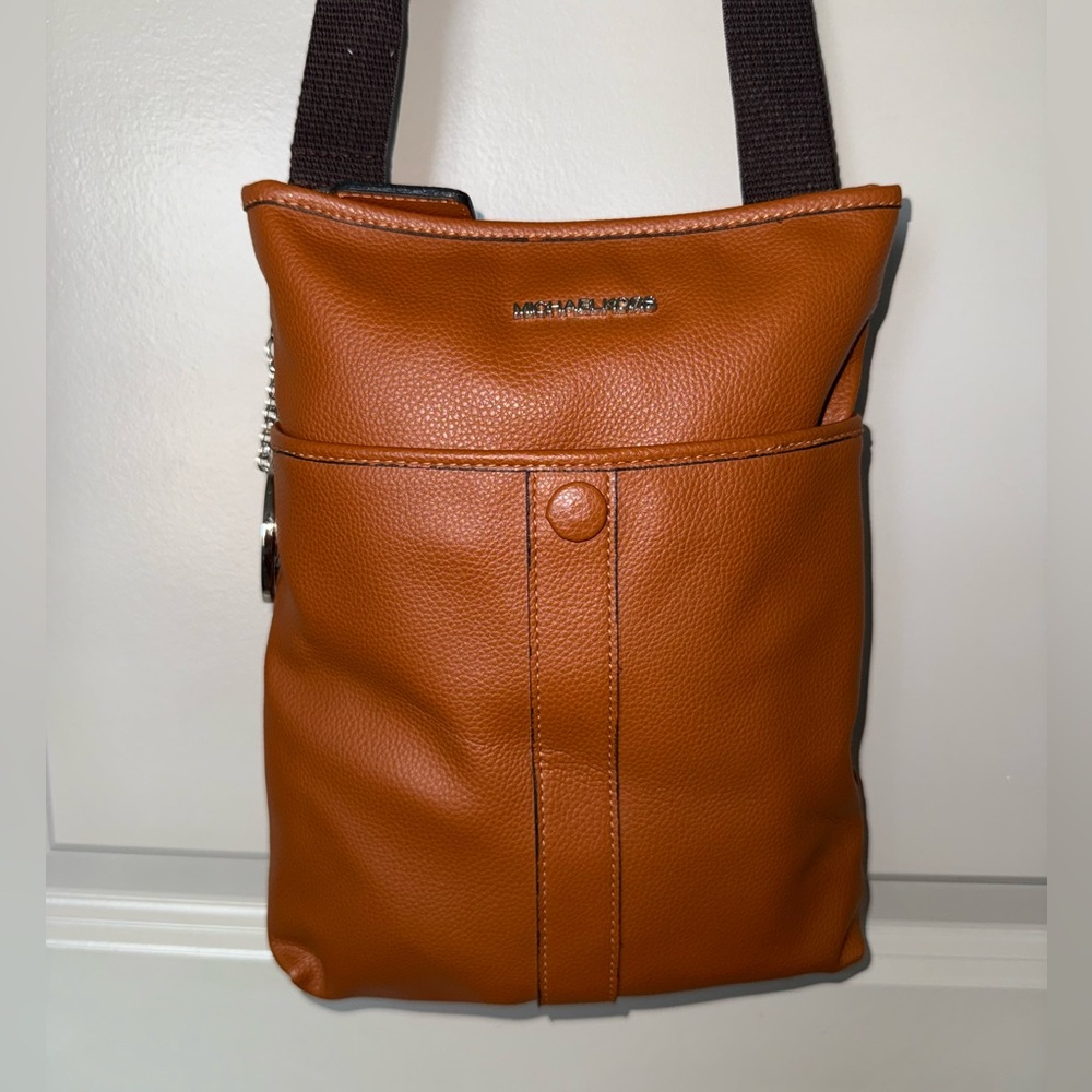Michael Kors Inspired Crossbody Bag - Picture 4 of 7
